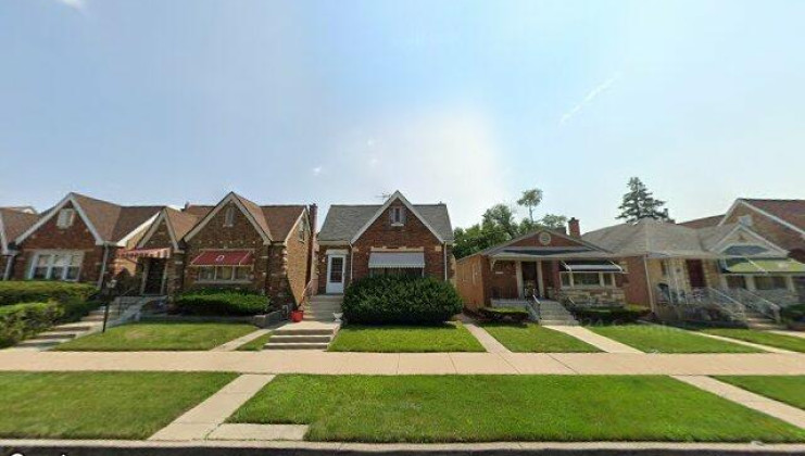 8625 s wolcott ave, chicago, il 60620
