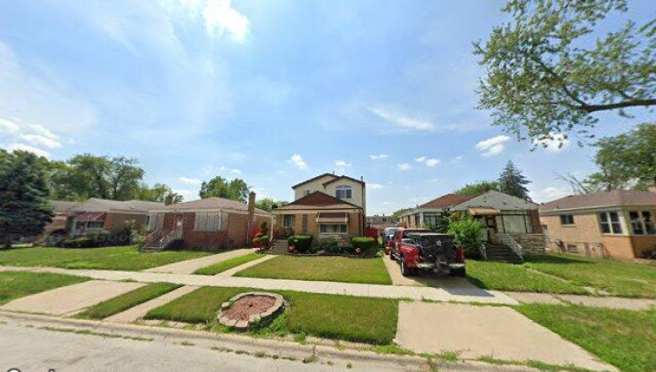 12832 s elizabeth st, calumet park, il 60827