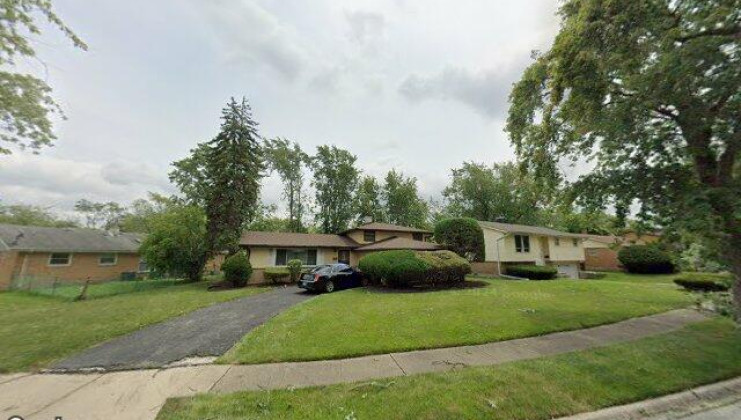 3415 maple ln, hazel crest, il 60429
