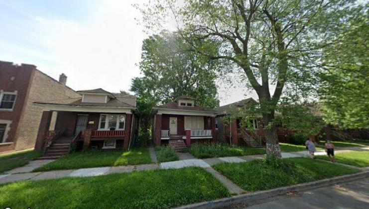 7425 s perry ave, chicago, il 60621