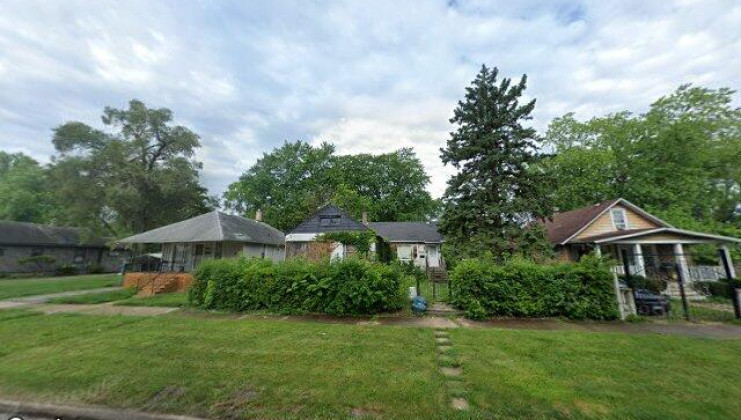 14728 center ave, harvey, il 60426