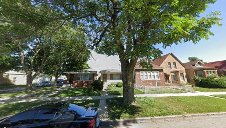 704 e 87th pl, chicago, il 60619