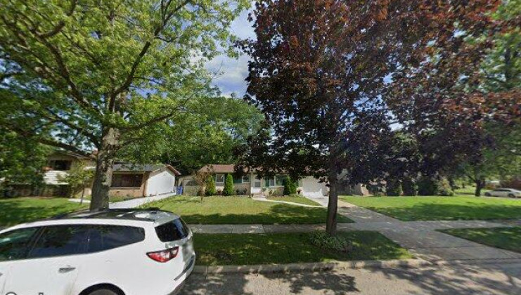 2736 wall ave, waukegan, il 60087