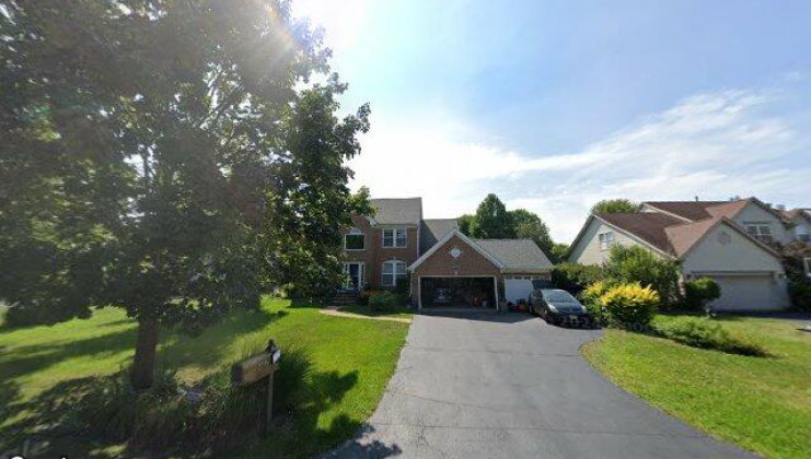 442 farnsworth cir, port barrington, il 60010
