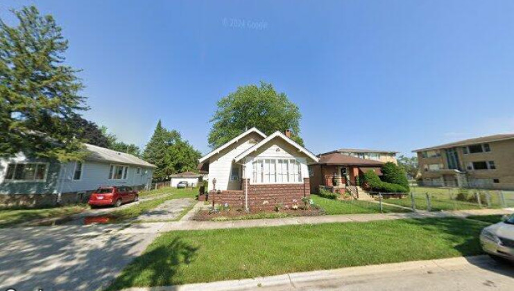 13933 s wabash ave, riverdale, il 60827