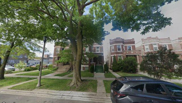2126 harvey ave, berwyn, il 60402