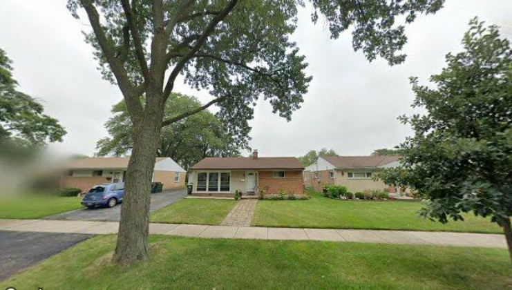 8252 n octavia ave, niles, il 60714