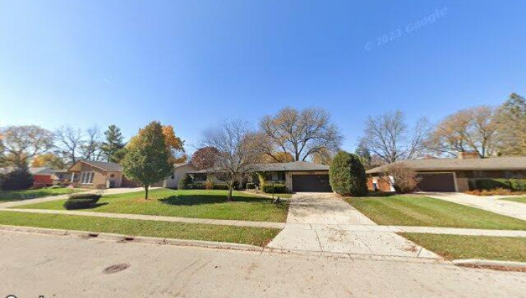 712 scott dr, elgin, il 60123