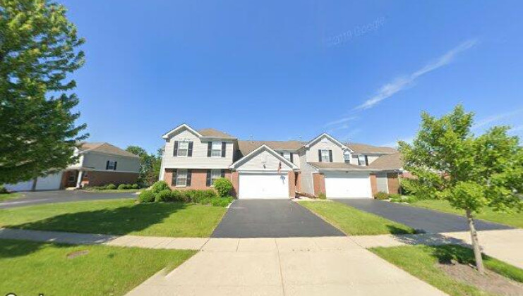 720 legend ln, mchenry, il 60050