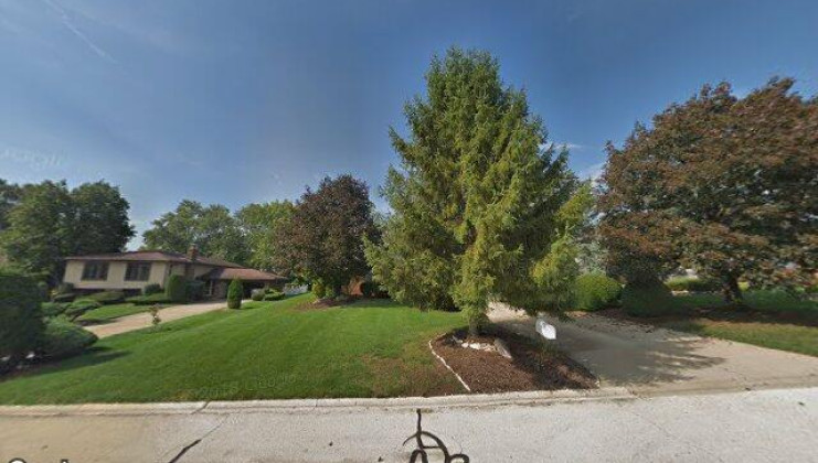 8402 wadsworth rd, willow springs, il 60480