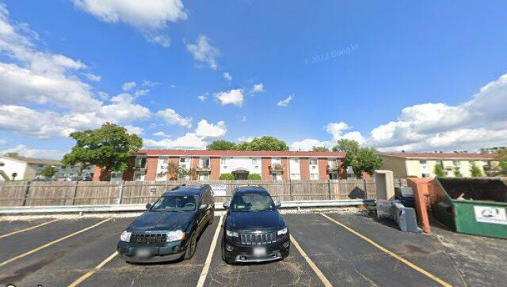 8912 steven dr unit 2b, des plaines, il 60016