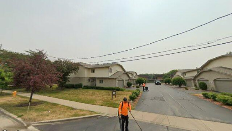 9031 w 111th st, palos hills, il 60465