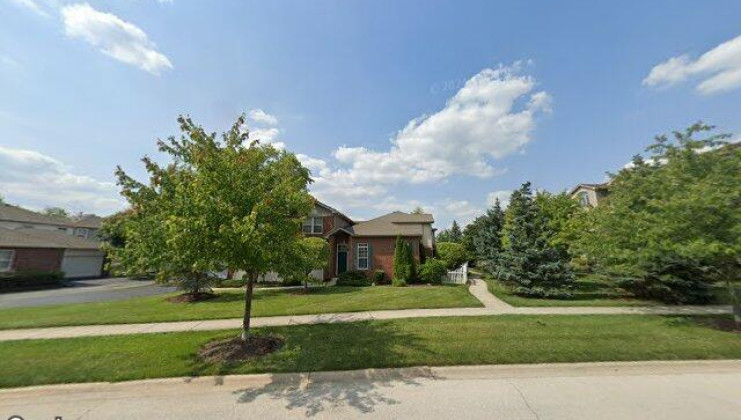 6592 pine lake dr, tinley park, il 60477