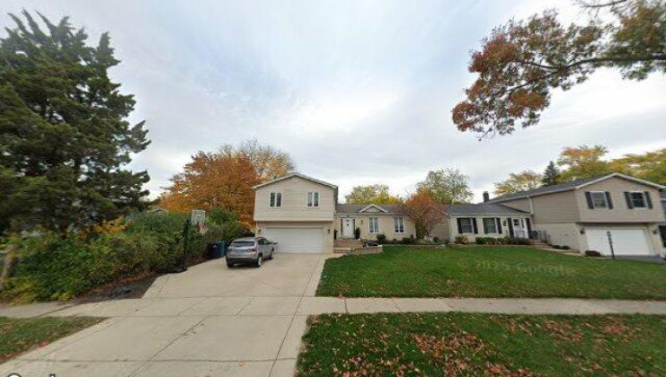 1011 cherry ln, lombard, il 60148