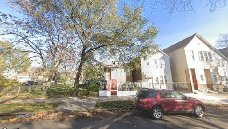 4805 s throop st, chicago, il 60609