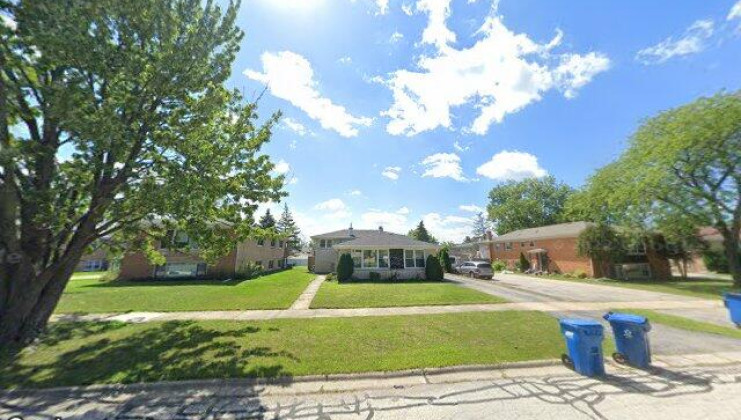 16w687 56th pl, clarendon hills, il 60514