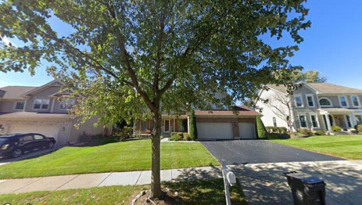 1040 wakefield dr, elgin, il 60120