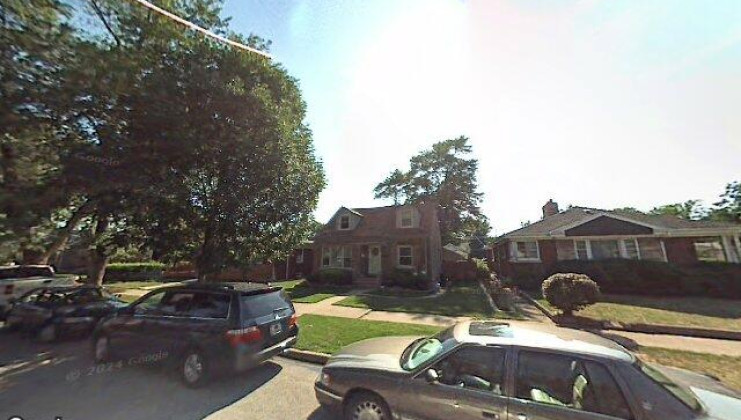 10606 s whipple st, chicago, il 60655