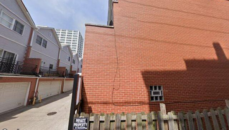 4879 n winthrop ave unit c, chicago, il 60640