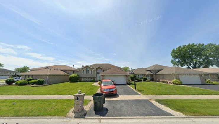 20144 dolphin ave, lynwood, il 60411