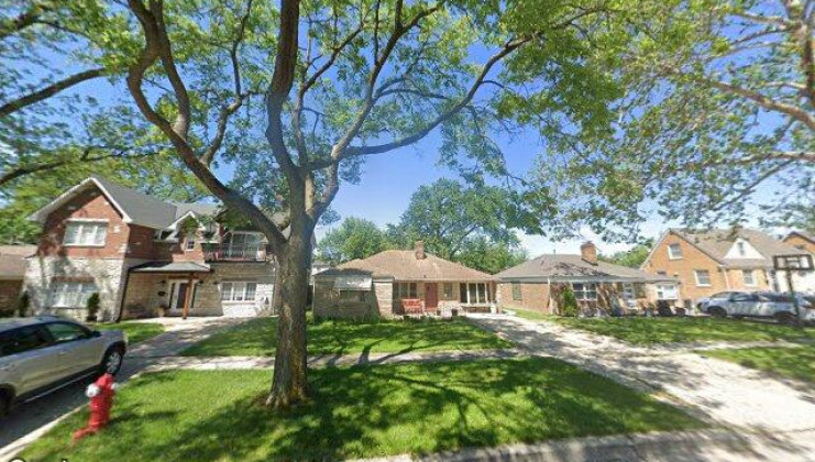 2528 s 8th ave, north riverside, il 60546
