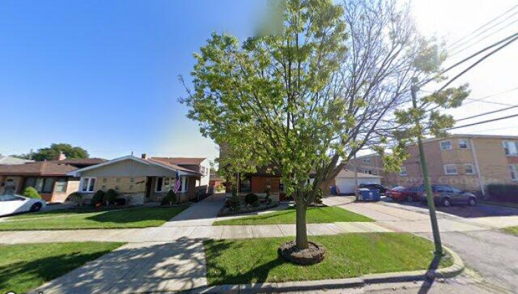 8643 s tripp ave, chicago, il 60652