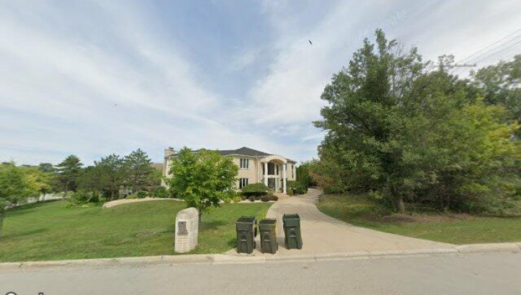373 trinity ln, oak brook, il 60523