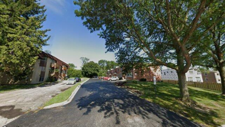 4723 yender ave #2, lisle, il 60532