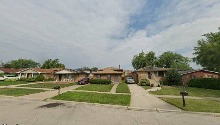 18156 ravisloe terrace, country club hills, il 60478