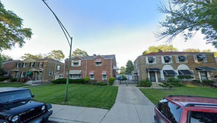 8633 s champlain ave, chicago, il 60619