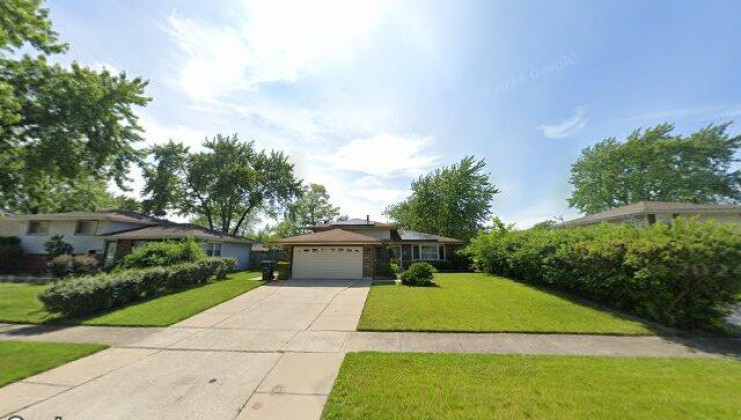 19816 lakewood ave, lynwood, il 60411