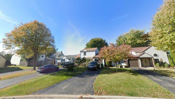 2321 linden dr, woodstock, il 60098
