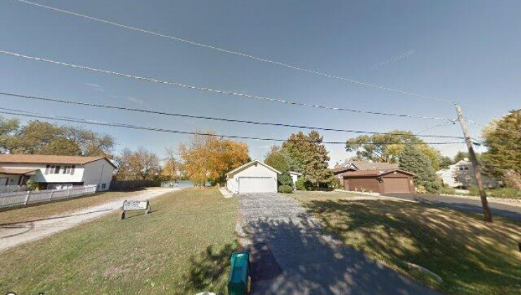 4904 w shore dr, mchenry, il 60050