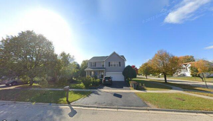 114 shawnee ln, harvard, il 60033
