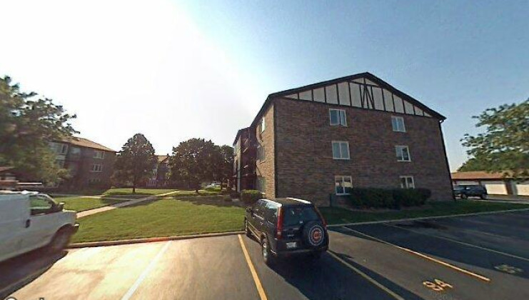 4908 circle ct apt 305, crestwood, il 60445