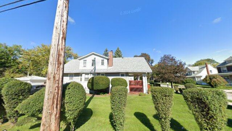 36 s 17th ave, maywood, il 60153