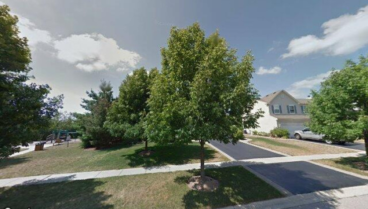 88 ssummit dr, gilberts, il 60136