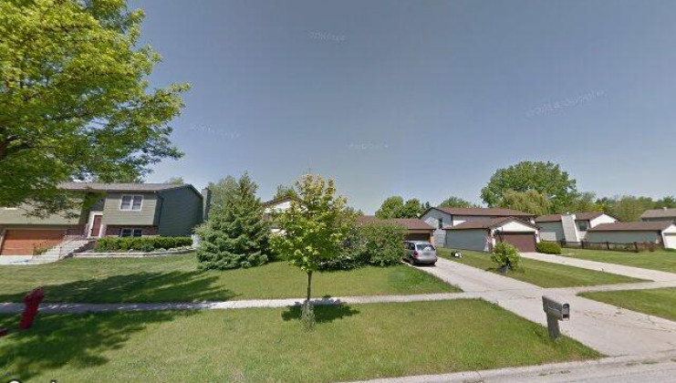 524 waterford dr, lindenhurst, il 60046