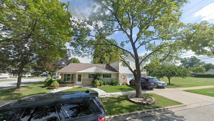 5849 emerson st, morton grove, il 60053