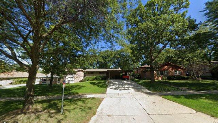 415 n mcaree rd, waukegan, il 60085