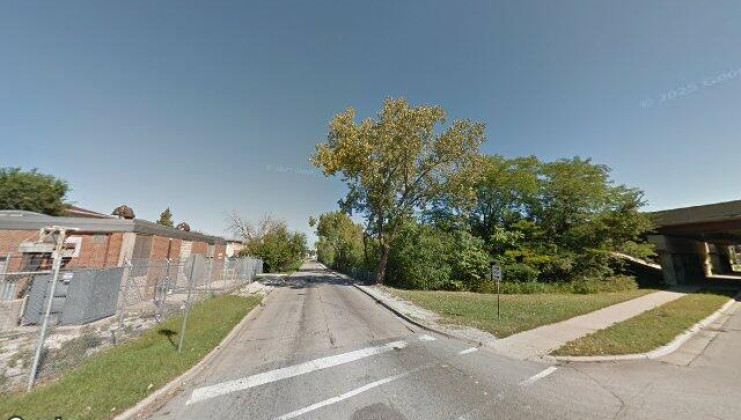 15805 s paulina st, harvey, il 60426