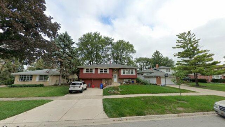1002 e alder ln, mount prospect, il 60056
