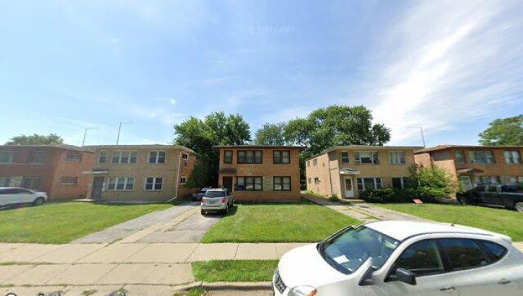 1911 171st st e, hazel crest, il 60429