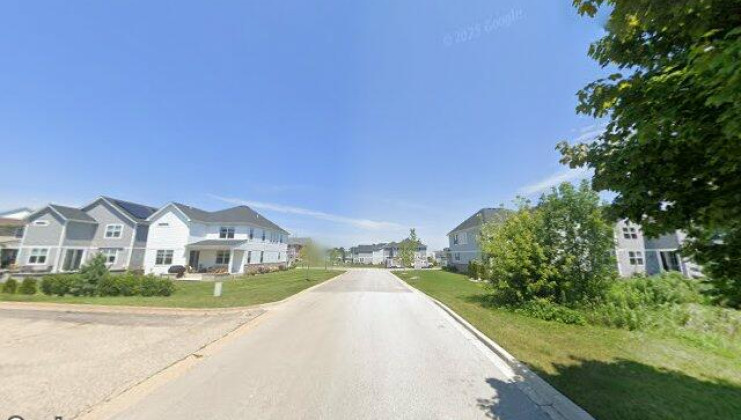 11 executive dr, hawthorn woods, il 60047