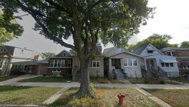 8327 s constance ave, chicago, il 60617
