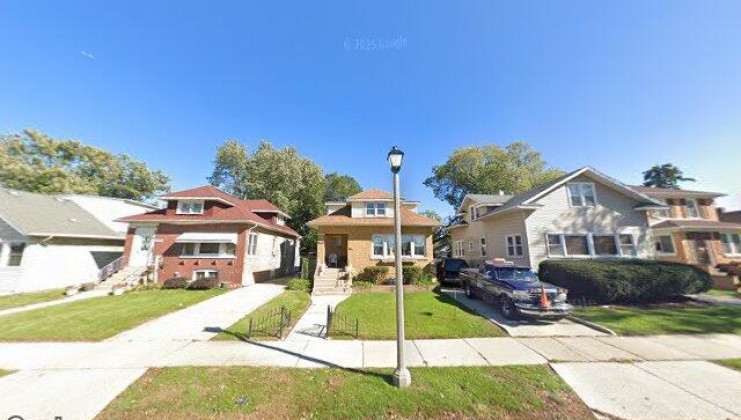 2007 s 9th ave, maywood, il 60153