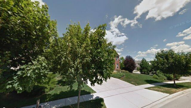 728 blue ridge dr, streamwood, il 60107