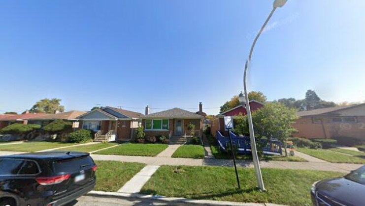 9041 s euclid ave, chicago, il 60617