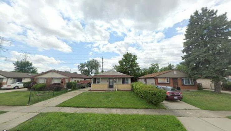 3215 emery ln, robbins, il 60472