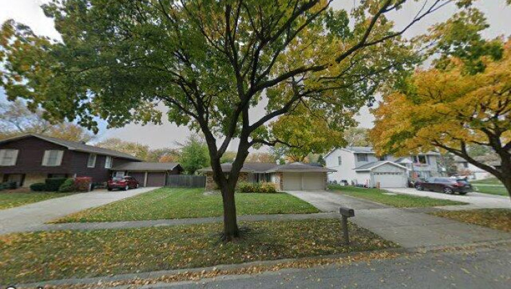 121 newport dr, bolingbrook, il 60440